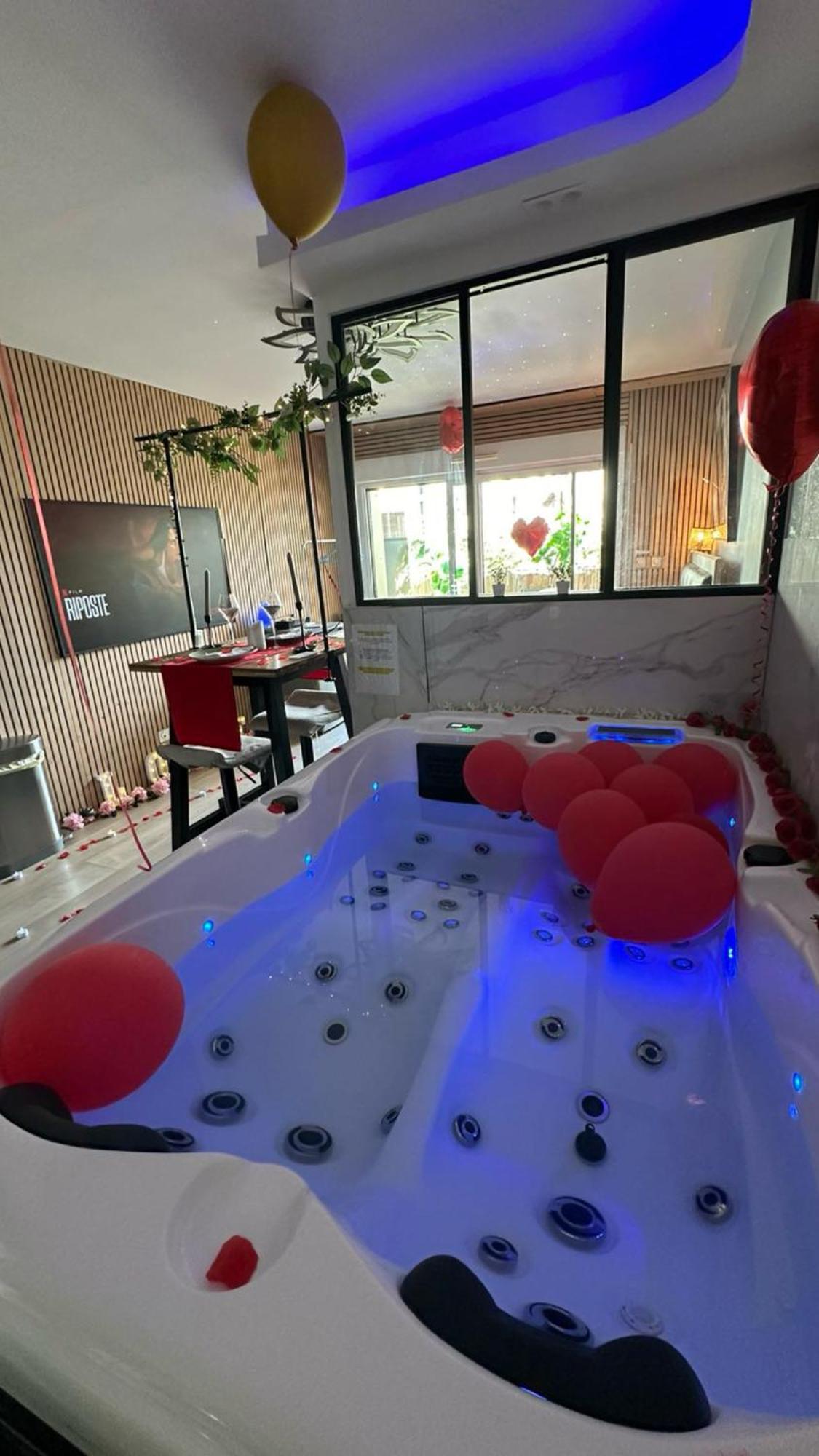Love Room Nantais Nantes Exteriör bild